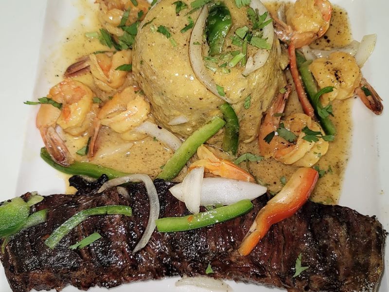 Parrilla Azteca Cibaena Restaurant food